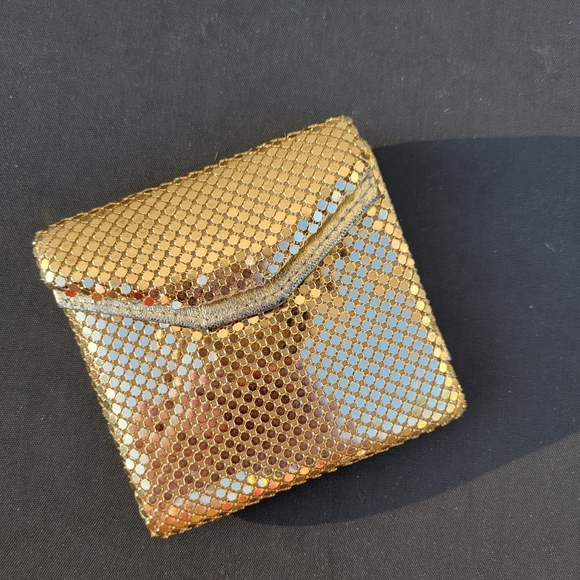 Vintage Gold Mesh Small Wallet ~ Whiting & Davis Style ~ Retro ~ Date Night ~ - Picture 7 of 15